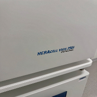 Thermo HERAcell Vios 250i Double Stack CO2 Incubator image 1